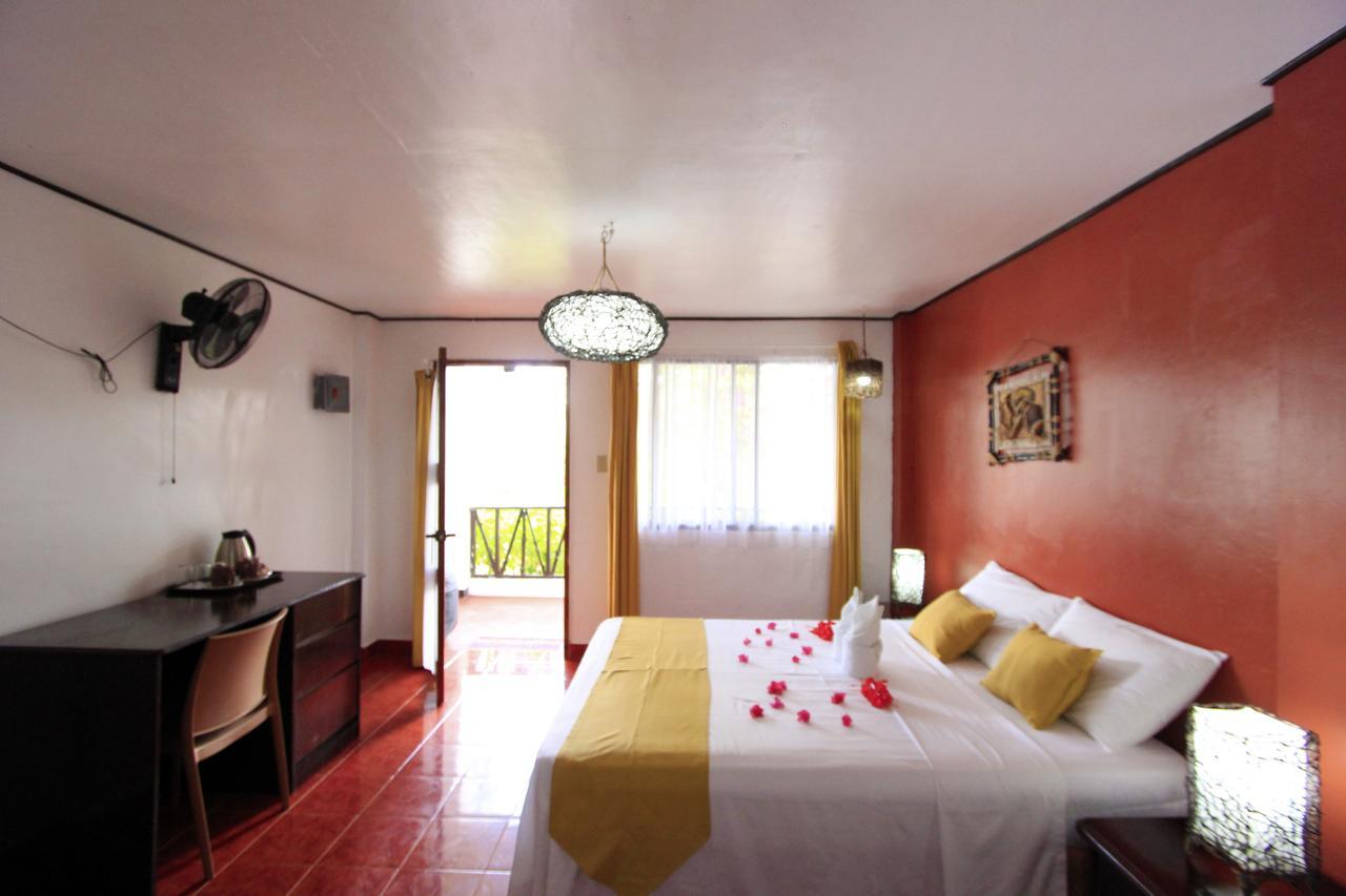 Discovery Island Resort Coron Exterior photo
