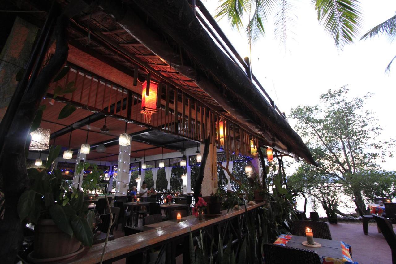 Discovery Island Resort Coron Exterior photo