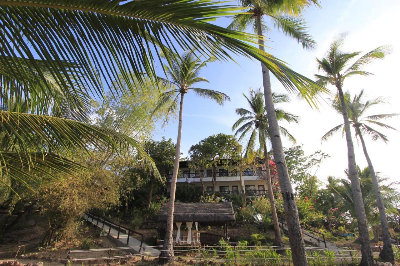 Discovery Island Resort Coron Exterior photo
