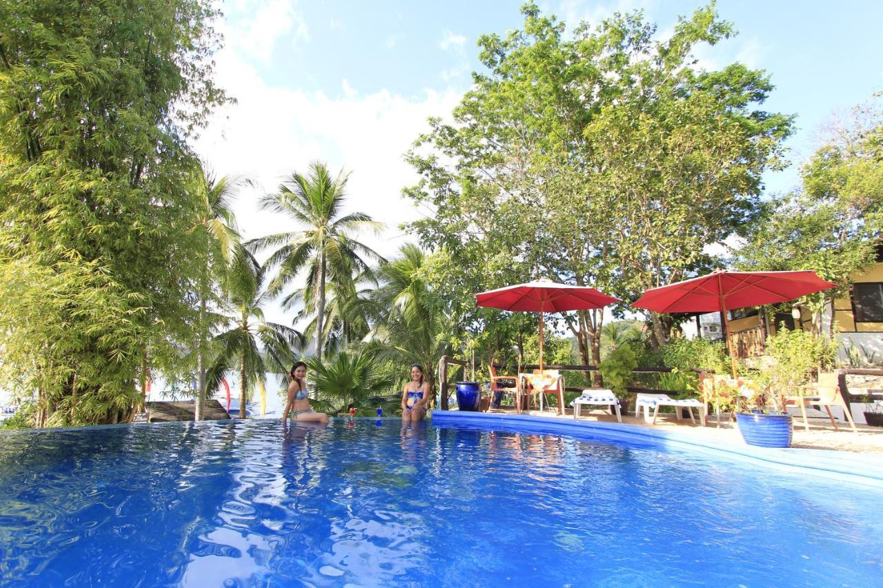 Discovery Island Resort Coron Exterior photo