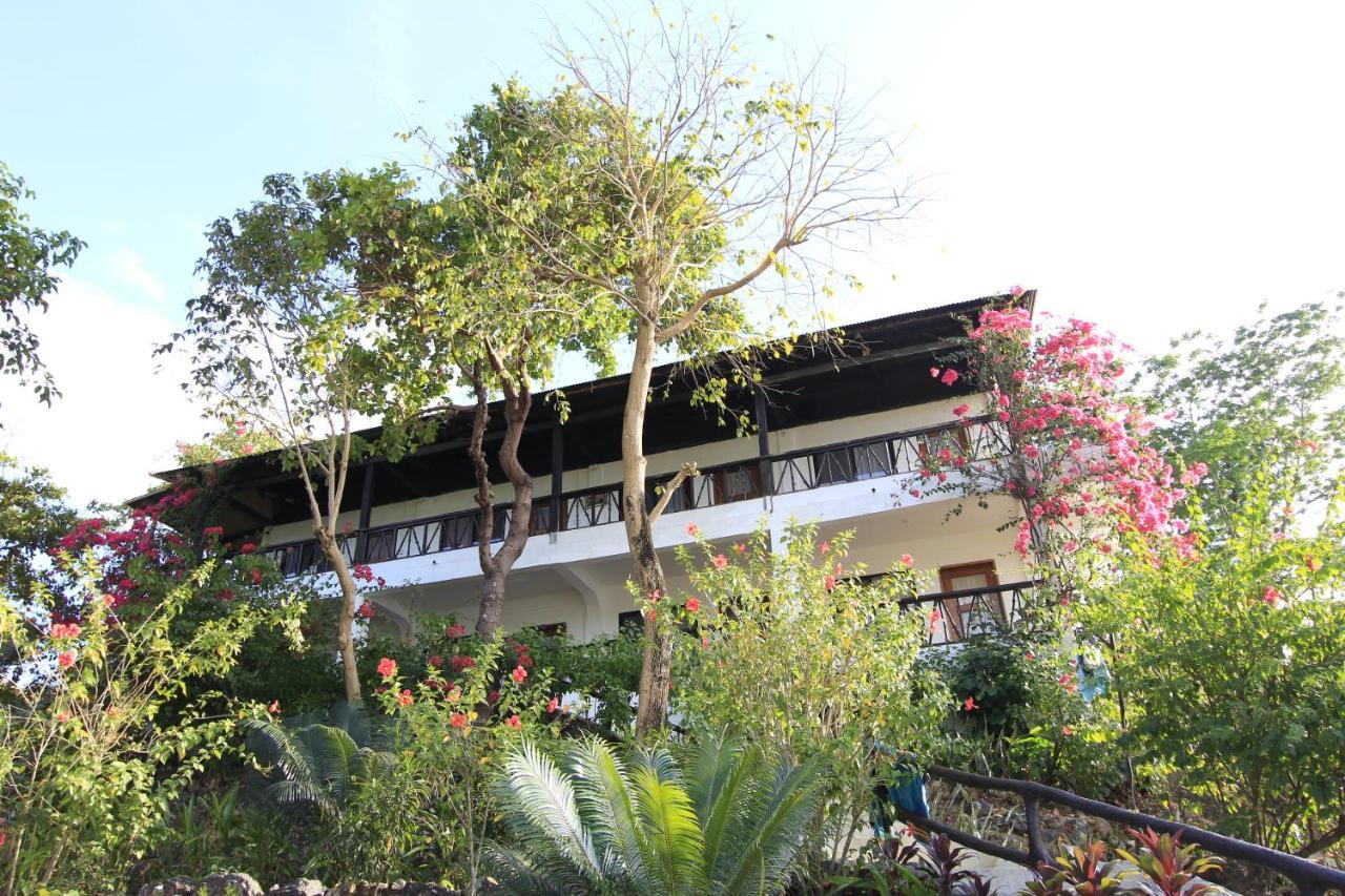 Discovery Island Resort Coron Exterior photo