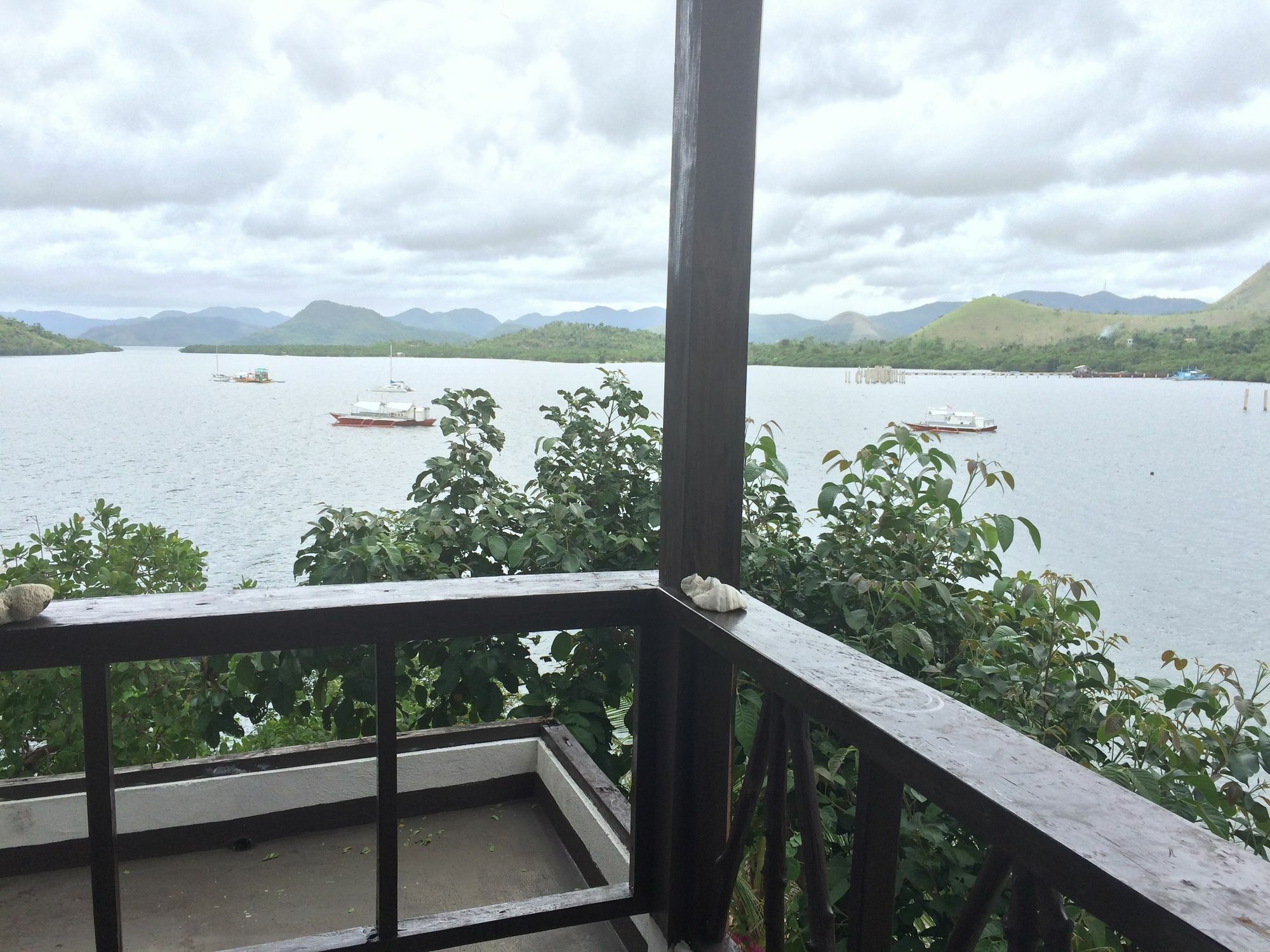 Discovery Island Resort Coron Exterior photo